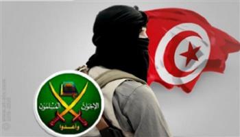 اعتداءات وتراجع.. معاناة صحافة تونس على يد الحكومة والإخوان