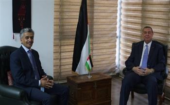 سفير فلسطين بالقاهرة يستقبل مندوب السعودية لدى الجامعة العربية