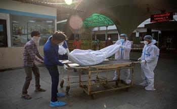 صدمة فى الهند بعد انتشار فيديو لإلقاء جثة متوفى بكورونا بنهر رابتى