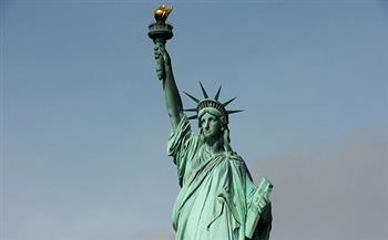 فرنسا تهدي أمريكا نسخة ثانية من تمثال الحرية بعد 135 عاما من الأولى