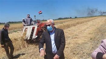 محافظ بورسعيد: توريد 3710 أطنان من القمح للصوامع والمطاحن حتى الآن