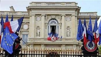 باريس تستدعي سفير روسيا لديها على خلفية عقوبات موسكو على مسئوليين فرنسيين