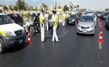 حملات مكثفة بمحاور القاهرة والجيزة لرصد مخالفى قواعد المرور