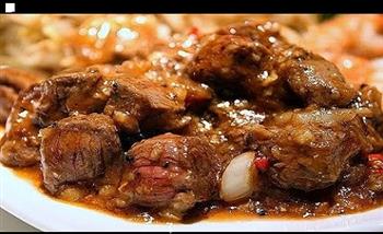 «طاجن لحمة بالبصل وكشك».. فطار اليوم 24 رمضان بتكلفة 50 جنيها