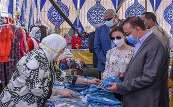 محافظ الاسكندرية: توزيع 15 ألف قطعة ملابس للأطفال بالتعاون مع مؤسسات المجتمع المدني