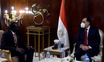 رئيس الوزراء يلتقى وزير الاستثمار بجنوب السودان فى شرم الشيخ