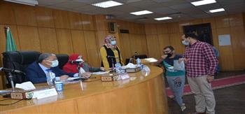ضمن مبادرة «ساعة مع مسئول».. محافظ المنيا يقرر مد ساعات فتح الكورنيش 