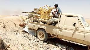 قتلى وجرحى من الحوثيين بنيران الجيش اليمني بجبهة الجدافر