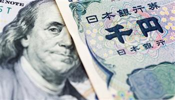 تراجع الدولار الأمريكي أمام الين الياباني