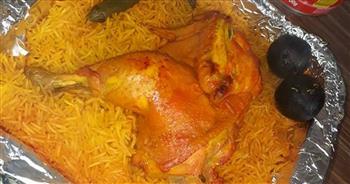 من المطبخ اليمني.. طريقة إعداد مندي الدجاج في الفرن