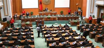 البرلمان الألباني يصوت على قرار عزل الرئيس