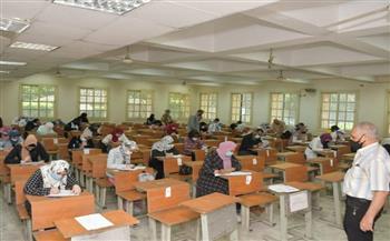جامعة القاهرة تواصل امتحانات نهاية العام في هدوء ودون رصد مشكلات
