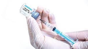 طبيب: متلقي اللقاح تكون لديه مناعة ضد الإصابة بالفيروس بنسبة 95%