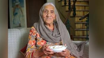 عمرها 95 عاما.. سيدة هندية تحقق حلم عمرها فى تصنيع الحلوى