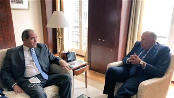 وزير الخارجية يبحث مع نظيره الجزائرى ببرلين تعزيز التعاون بين البلدين