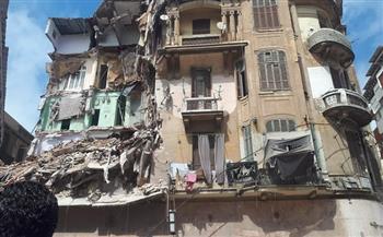 مأهول بالسكان.. انهيار عقار من 4 طوابق فى الإسكندرية