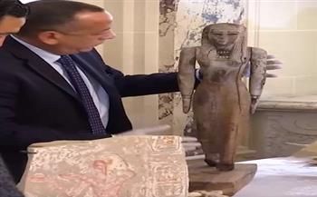 «مصر مش بتسيب حقها».. رحلة عودة 114 قطعة آثرية من فرنسا ومحاربة تجار التاريخ (صور)