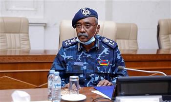وزير الداخلية السوداني يؤكد الاهتمام بتطوير بيئة العمل لمنسوبي الشرطة