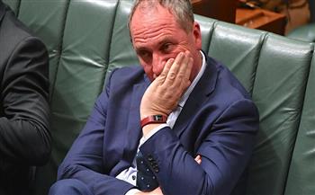 غرامة مالية كبيرة على نائب رئيس وزراء أستراليا بسبب «الكمامة»