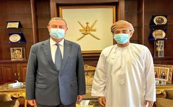 سفير سلطنة عُمان لدى مصر يبحث مع نظيره الفلسطيني تعزيز التعاون الثنائي