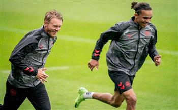 يورو 2020.. المنتخب الدنماركي يتدرب تحت المطر استعدادا للتشيك (صور)