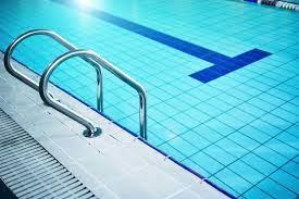 نيابة الإسكندرية تحقق في واقعة غرق طفل بالنادي الأولمبي.. وتأمر بغلق حمام السباحة