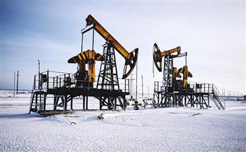 "روس نفط" تحذر من نقص حاد بإنتاج قطاعي النفط والغاز