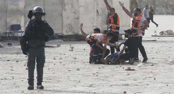 إصابة طفل فلسطيني بالرصاص والعشرات بالاختناق جراء قمع مسيرة منددة بالاستيطان