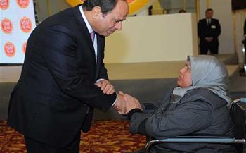 7 سنوات إنجازات.. الرئيس السيسي وزير المرأة المصرية (فيديو)