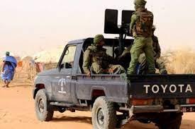 موريتانيا: اعتقال شبكة لتهريب الأجانب وتزويدهم بوثائق للهجرة الدولية المزورة