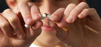 دراسة: التدخين السلبي في الطفولة والبلوغ يزيد خطر إلتهاب المفاصل الروماتويدي للنساء