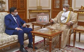 سلطنة عُمان تواصل جهودها لحل الأزمة اليمنية.. وجولة سياحية لوزير خارجية اليمن في مسقط