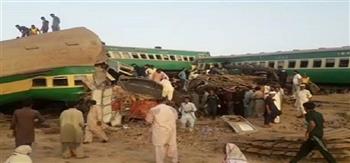 ارتفاع عدد قتلى حادث قطاري باكستان إلى 48 قتيلا