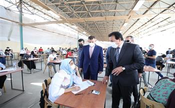 جولة وزير التعليم العالي ورئيس جامعة عين شمس لتفقد سير الامتحانات