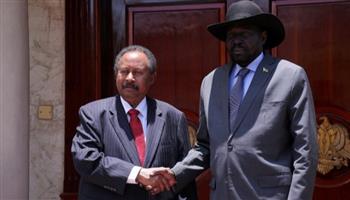 حمدوك يدعو إلى تضافر الجهود لتحقيق السلام في السودان