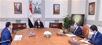 بسام راضي: الرئيس السيسي يستعرض مع «مدبولي» و«شاكر» عددا من مشروعات الكهرباء