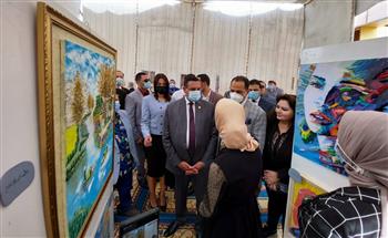 محافظ البحيرة ورئيس جامعة دمنهور يفتتحان ملتقى "حور الثالث للفنون"  