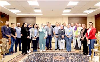«الحاج» يستقبل مجموعة من أعضاء مجلسي النواب والشيوخ وتنسيقية الشباب بمعرض الكتاب