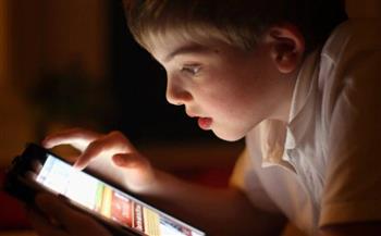 6 حيل ذكية تقلل من إدمان طفلك للهواتف