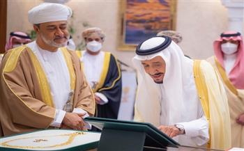 وزيرا خارجية السعودية وعمان يوقعان مذكرة تفاهم لتأسيس مجلس التنسيق (السعودي - العماني)