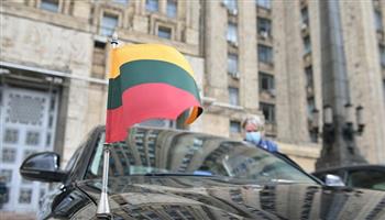 برلمان ليتوانيا يوافق على الاحتجاز الجماعي لطالبي اللجوء