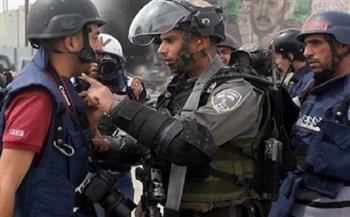 الاحتلال الإسرائيلي يحتجز عددا من الصحفيين الفلسطينيين بالخليل