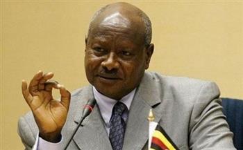 الرئيس الأوغندى يعين زوج ابنته مستشارا له.. وقرينته وزيرة للتعليم والرياضة