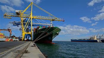 نشاط ملحوظ في حركة الملاحة وتداول البضائع بميناء الإسكندرية