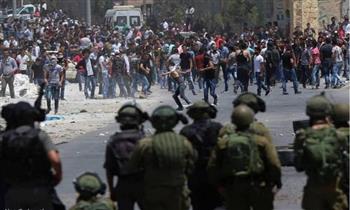  قمع الاحتلال مسيرات منددة بالاستيطان بالضفة وإصابات بالرصاص والاختناق 