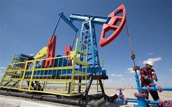 محللون: سعر النفط قد يتجاوز الـ80 دولارا للبرميل خلال 2021 و100 دولار للبرميل في 2022