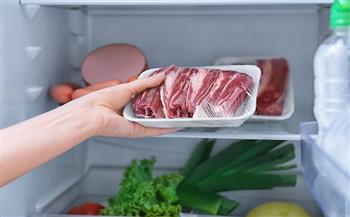 لربات المنزل.. خطوات هامة لحفظ اللحوم قبل تخزينها في الثلاجة