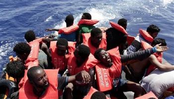 "نيويورك تايمز": بريطانيا تتفق مع فرنسا لمنع وصول المهاجرين رغم انخفاض إجمالي طلبات اللجوء هذا العام