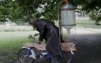 طالب يخترع دراجة نارية تعمل بغاز المستنقعات