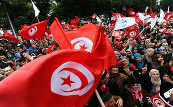 «تمرد تونس» تدعو الجيش لحماية إرادة الشعب